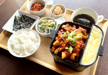 タッカルビチーズ定食